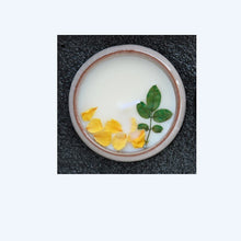 Load image into Gallery viewer, Dried Flower Ceramic Cup Candles