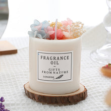 Load image into Gallery viewer, Dried Flowers Decor Romantic Candles