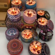 Load image into Gallery viewer, Dried Flower Scented Candle