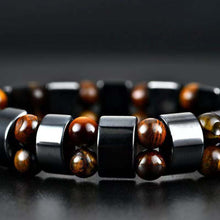 Load image into Gallery viewer, Black Gall Eye Stone Magnetic Bracelet